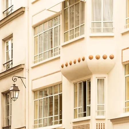 9confidentiel Parigi