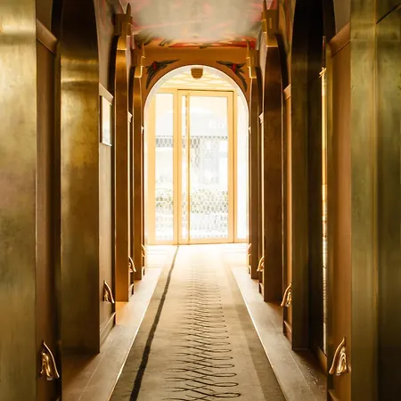 9confidentiel Hotel Parigi