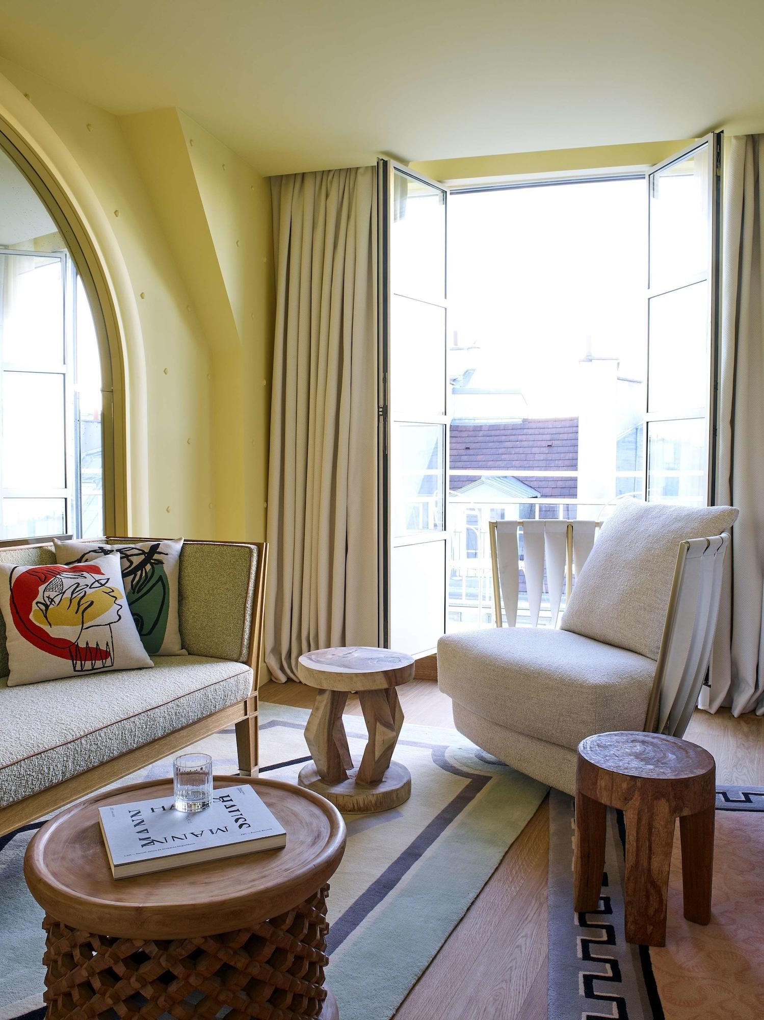 9confidentiel 4* Parigi