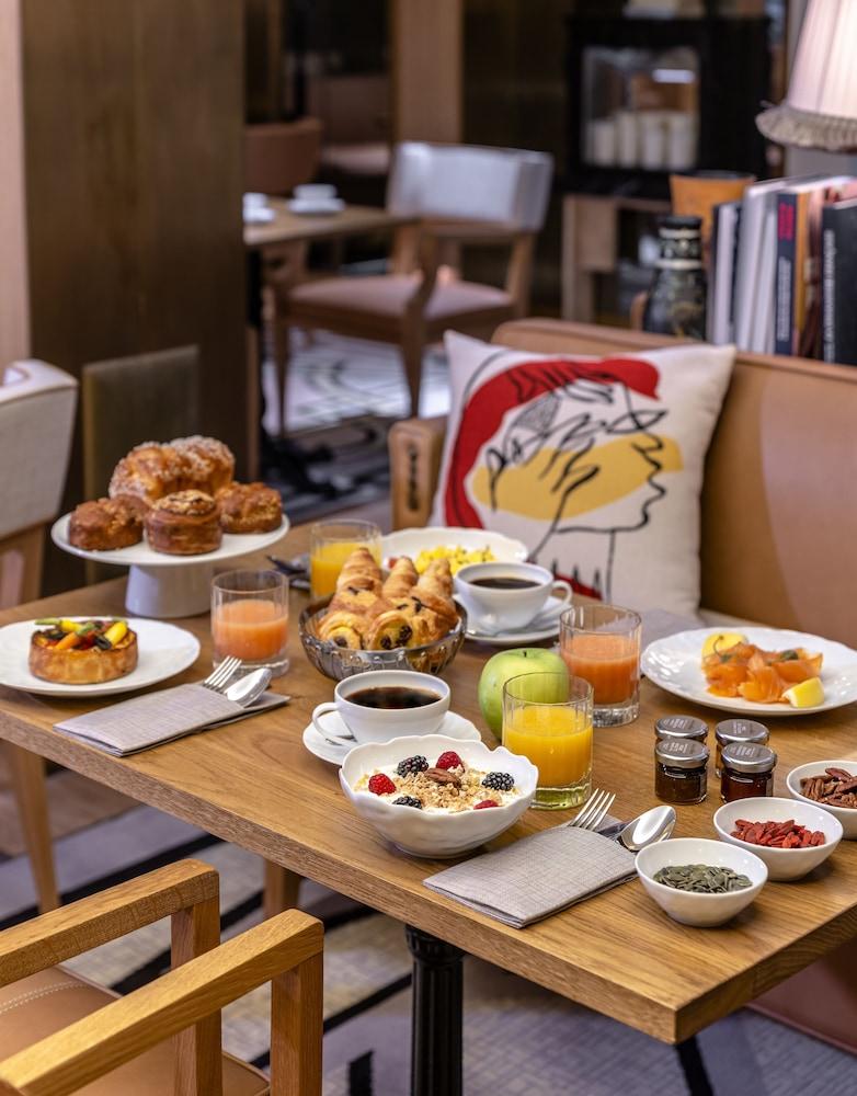 9confidentiel Hotel 4*